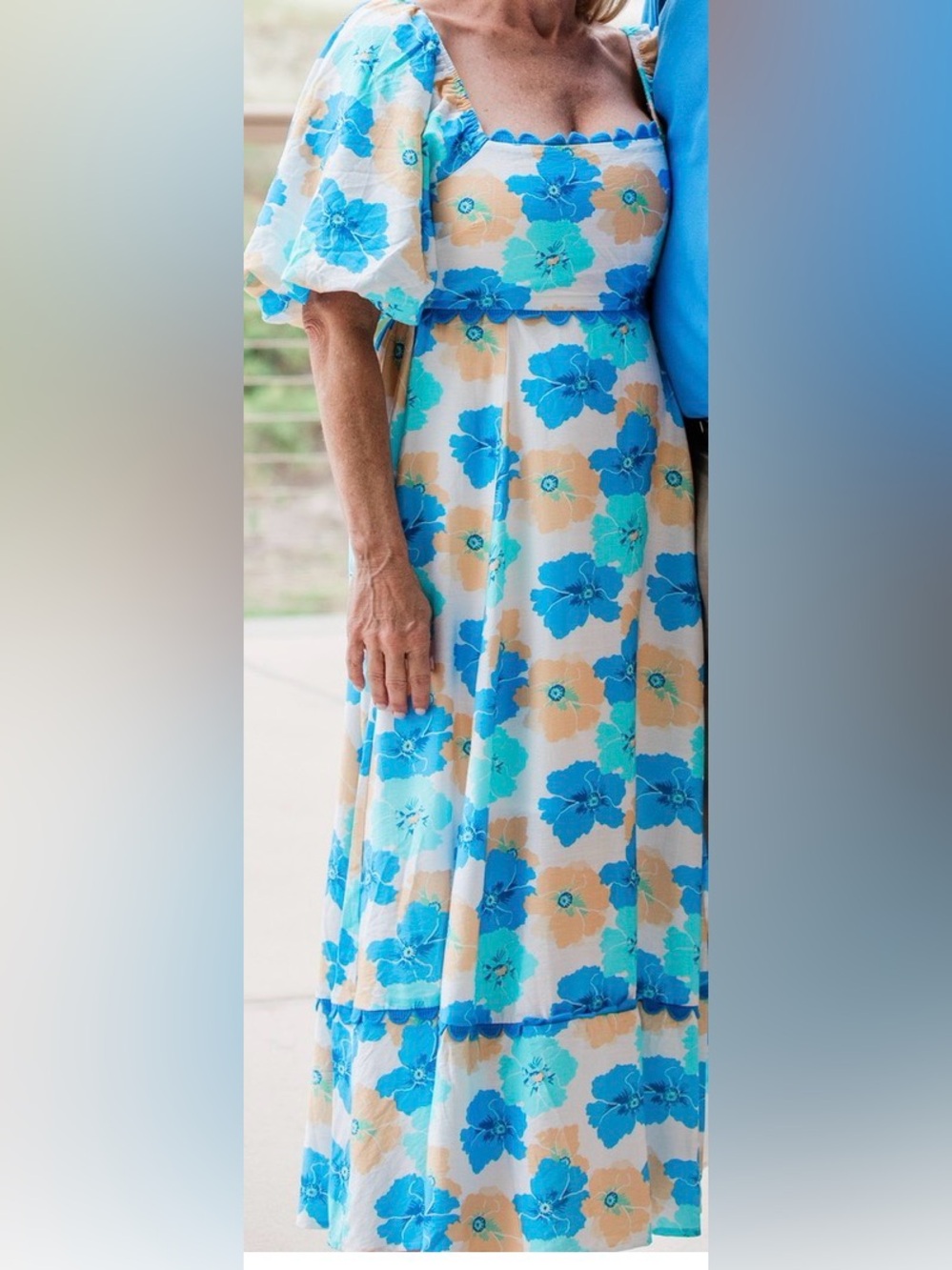 Blue Floral Puff-Sleeve Midi Dress - Picture 4 of 4